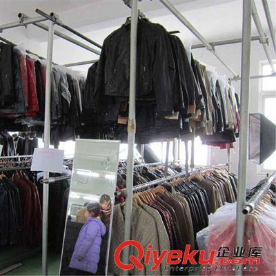 煙臺(tái)家碩服飾淘工廠 意大利進(jìn)口真皮機(jī)車皮衣專業(yè)制造商